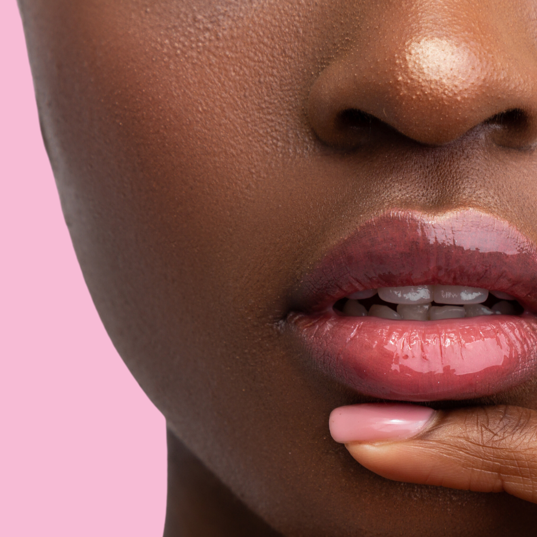 BOSS BEAUTY “LUMINIZER & PLUMPING GLOSS”