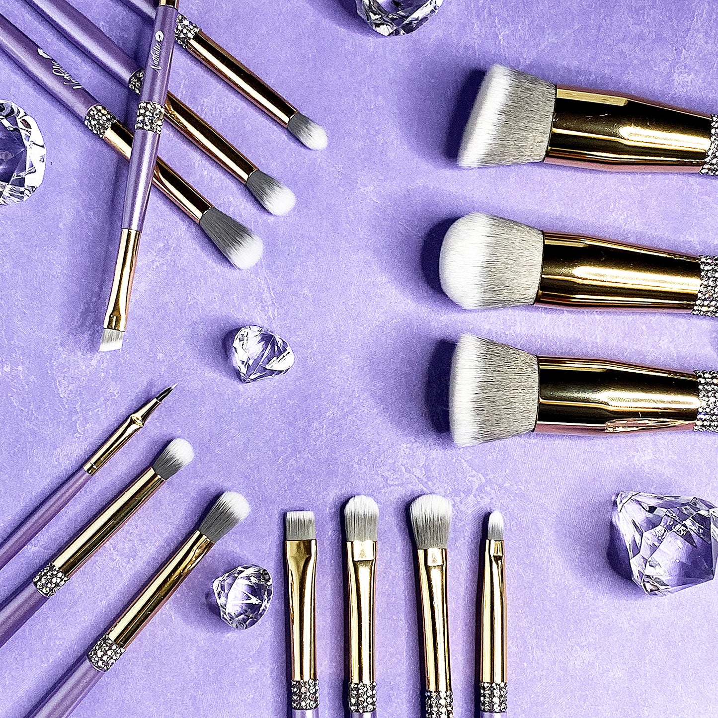NATHALIE ESSENCE OF BEAUTY “Diamond 14 Piece Brush Set”